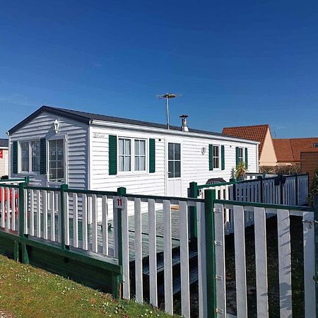 Mobil Home Cristal Biville-sur-Mer エクステリア 写真