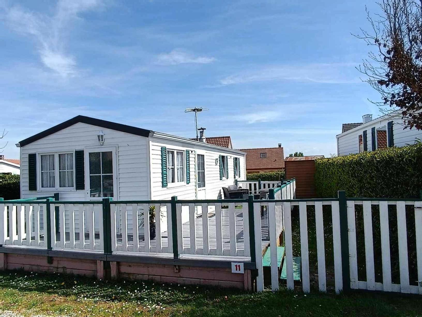 Mobil Home Cristal Biville-sur-Mer エクステリア 写真